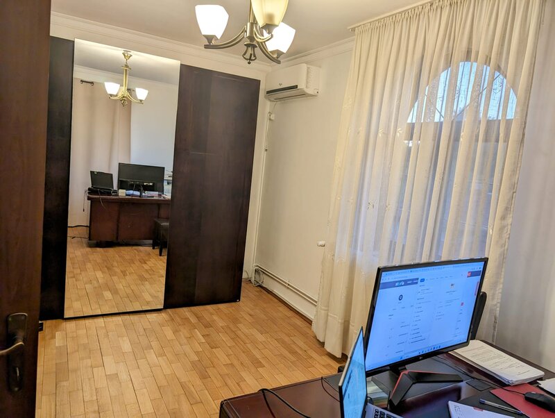 Parc Bazilescu, S+P+1, metrou-5 min, 5 camere+ subsol+ mansarda, 2012,